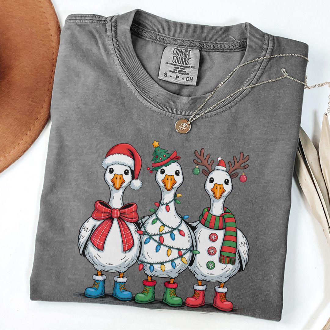 Funny Christmas Goose Comfort Colors Tee Pepper