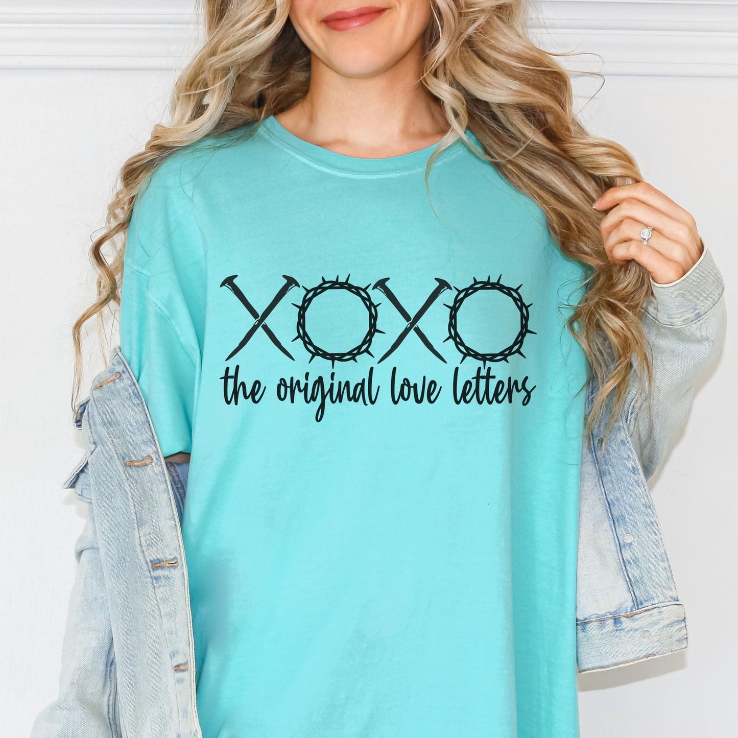 Christian Comfort Colors Graphic Tee featuring a faith-driven design, perfect for those who want to share their belief in a stylish and modern way.